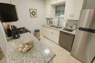 3316 N MacGregor Way in Houston, TX - Building Photo - Building Photo