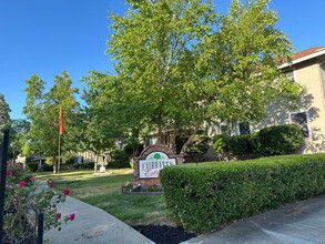 Fairhaven Estates in Sacramento, CA - Foto de edificio - Building Photo