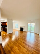 35 Foxcroft Rd in Naperville, IL - Building Photo - Building Photo