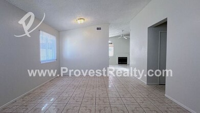 10791 Floral St in Adelanto, CA - Building Photo - Building Photo