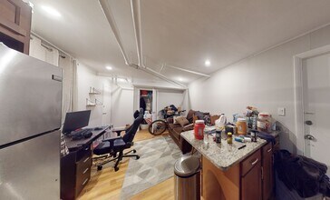 6 Forest St, Unit 3T in Cambridge, MA - Building Photo - Building Photo