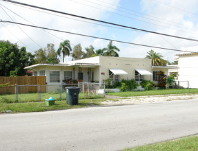 720 NE 123rd St in Miami, FL - Building Photo - Building Photo