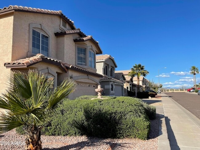 property at 1702 E Blackhawk Dr