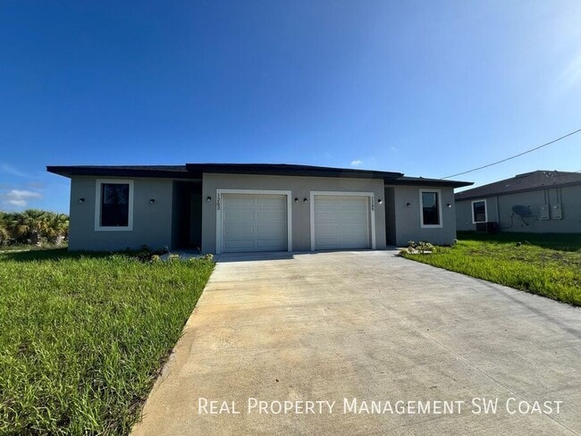 property at 1263 Hillcrest St E