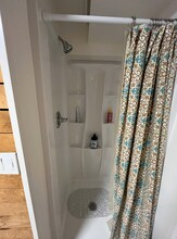 11601 NE 155th St in Kirkland, WA - Building Photo - Building Photo