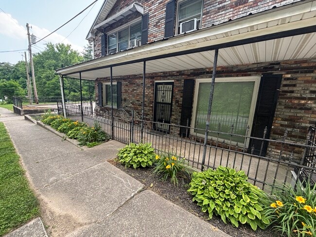 property at 136 S 10th St