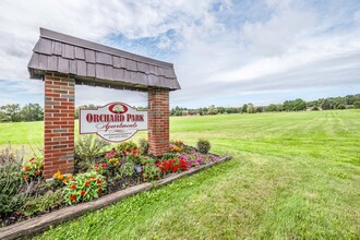 Orchard Park Apartments in Waterville, ME - Building Photo - Building Photo