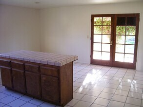 29071 Avenida de las Flores in Sun City, CA - Foto de edificio - Building Photo