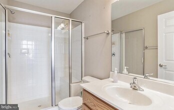 111 N Chester St in Baltimore, MD - Building Photo - Building Photo