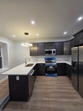 840 2nd St, Unit Floorb2 in Rensselaer, NY - Foto de edificio - Building Photo