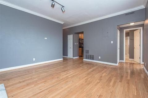 property at 5671 Waterman Blvd