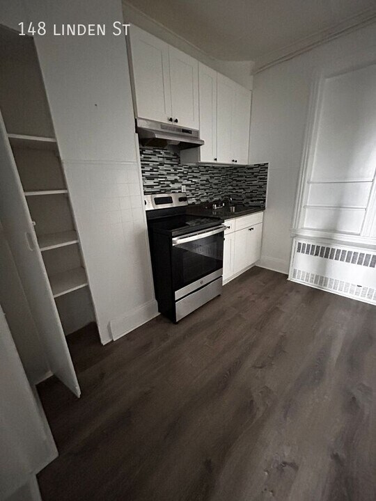 148 Linden St in Yonkers, NY - Building Photo