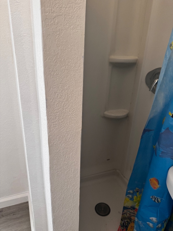 8557 Juniper Ave in Fontana, CA - Foto de edificio - Building Photo