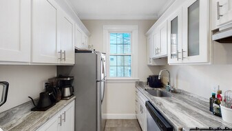 18 Glenville Ave, Unit 15-11 in Boston, MA - Building Photo