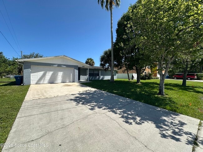 682 Americana Blvd NE in Palm Bay, FL - Building Photo - Building Photo