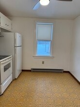 226 Mill St, Unit B in Pittston, PA - Building Photo - Building Photo