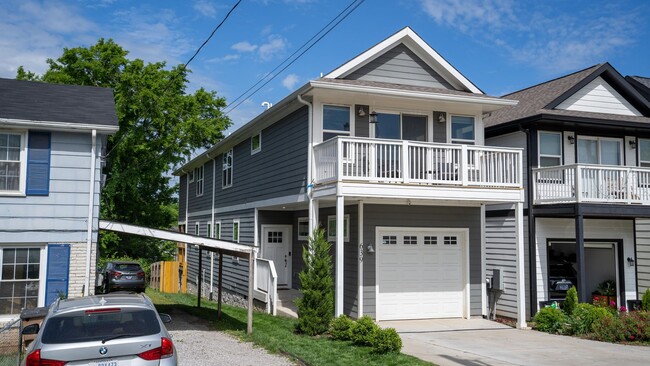 639 Vernon Ave in Nashville, TN - Building Photo - Building Photo
