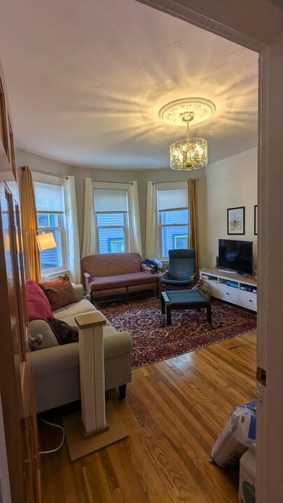 10 Oakview Ter, Unit #1 in Boston, MA - Building Photo