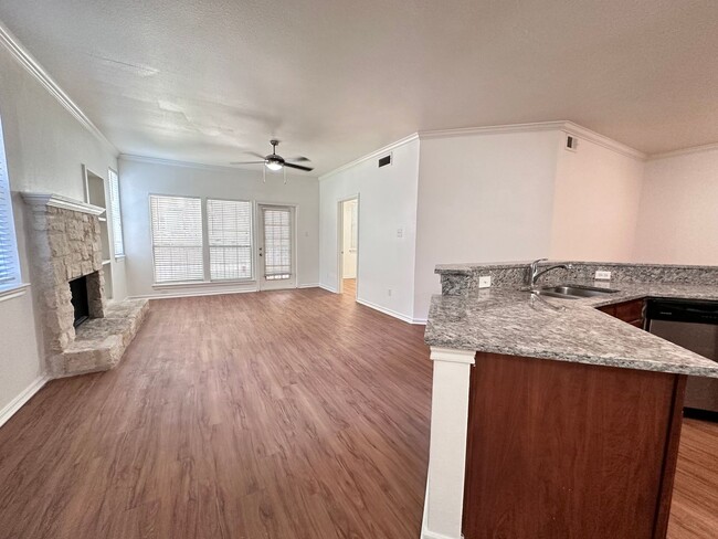 property at 6804 N Capital of Texas Hwy