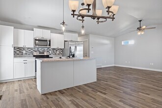 405 Nighthawk Dr in Box Elder, SD - Building Photo - Building Photo