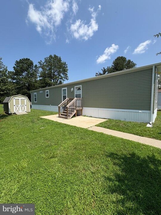 4 Greenwood Cir in Clayton, DE - Building Photo