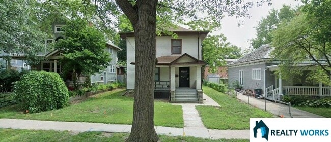 property at 1919 Washington St