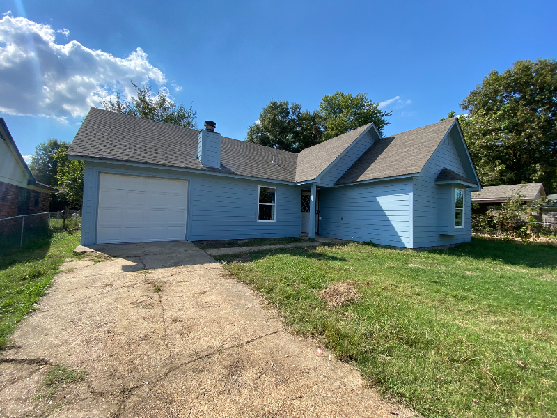 5341 Breckenwood Dr in Memphis, TN - Building Photo