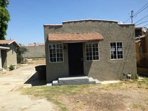 1217-1221 W 109th St in Los Angeles, CA - Building Photo - Building Photo