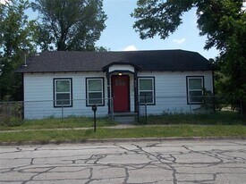 923 Linn St in Waco, TX - Building Photo