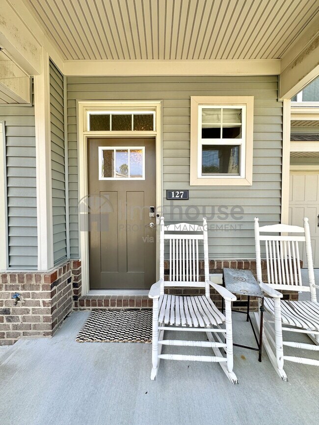 127 Repose Ln in Chesapeake, VA - Building Photo - Building Photo