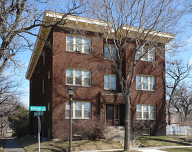 1577 Ashland Ave in St. Paul, MN - Building Photo - Building Photo