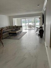 1720 NW 20th Ave, Unit 104 in Delray Beach, FL - Building Photo - Building Photo