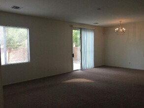 2604 La Mata St in Las Vegas, NV - Building Photo - Building Photo