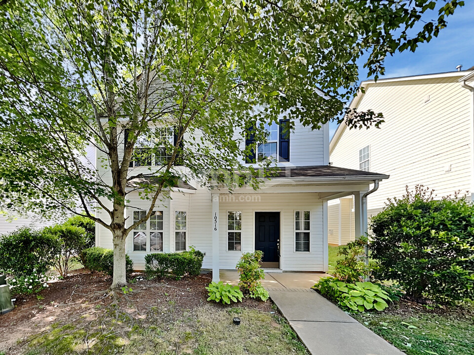 10516 Meadow Crossing Ln in Cornelius, NC - Building Photo