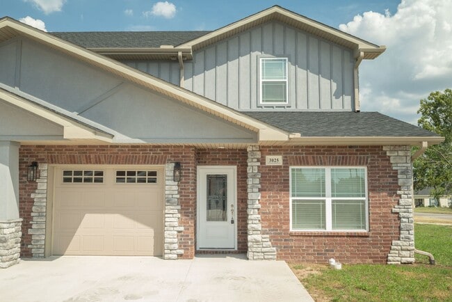 property at 3025 E 12th St