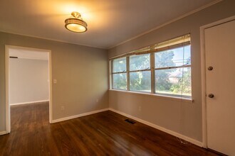 2645 S 74th E Ave in Tulsa, OK - Foto de edificio - Building Photo