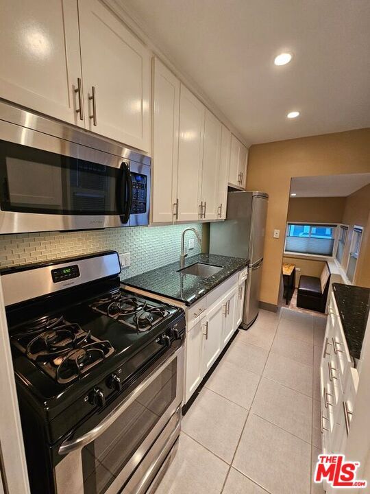 property at 1810 Westholme Ave