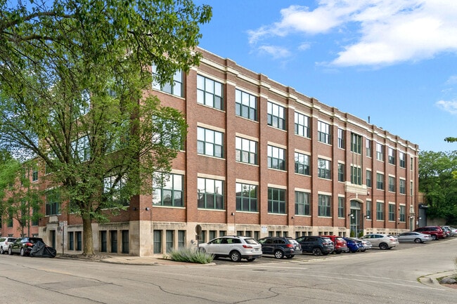 property at 601 Linden Pl
