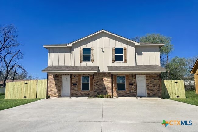 property at 501 N 18th St