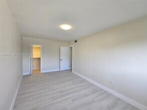 834 Raymond St in Miami Beach, FL - Building Photo - Building Photo