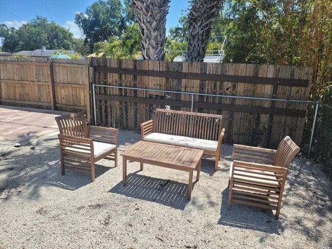 1806 57th St S in Gulfport, FL - Building Photo - Building Photo
