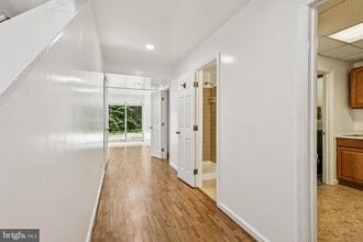 6312 Teakwood Ct in Burke, VA - Building Photo - Building Photo