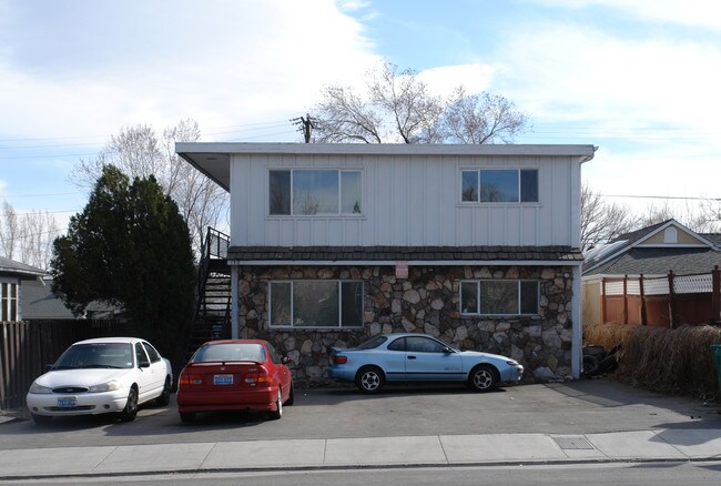 150 Mt Rose St in Reno, NV - Foto de edificio - Building Photo