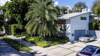 79 Shore Dr W in Miami, FL - Building Photo - Building Photo