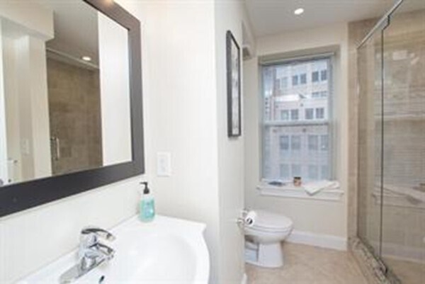 67 Broad St in Boston, MA - Building Photo - Building Photo