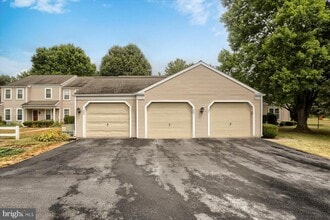 802 Cambridge Ct in Palmyra, PA - Building Photo - Building Photo