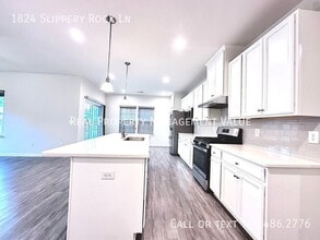 1824 Slippery Rock Ln in Monroe, NC - Building Photo - Building Photo
