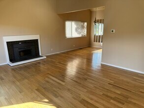 371 Carrera Dr in Mill Valley, CA - Building Photo - Building Photo