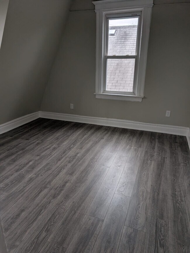 29 Grove Ter, Unit 1 in Irvington, NJ - Building Photo - Building Photo