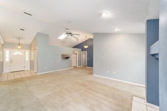 4105 NW 35th St in Gainesville, FL - Building Photo - Building Photo